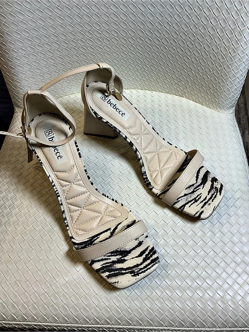 bebecê Animal Print Block Heel Sandals US 9 Like New